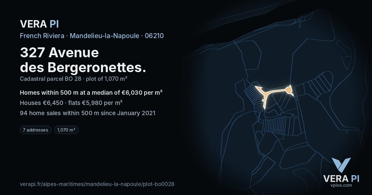 327 Avenue des Bergeronettes, Mandelieu-la-Napoule at night – the plot lit, the parcels around coloured by the prices near them