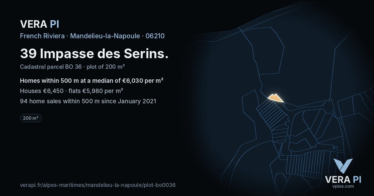 39 Impasse des Serins, Mandelieu-la-Napoule at night – the plot lit, the parcels around coloured by the prices near them