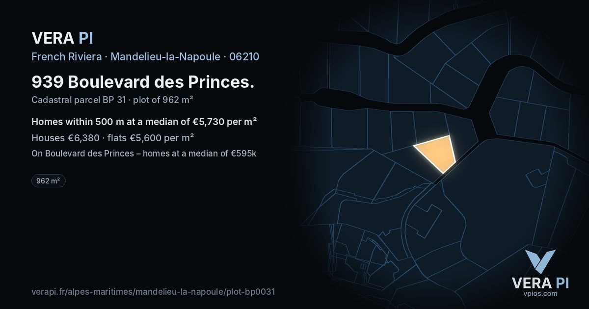 939 Boulevard des Princes, Mandelieu-la-Napoule at night – the plot lit, the parcels around coloured by the prices near them
