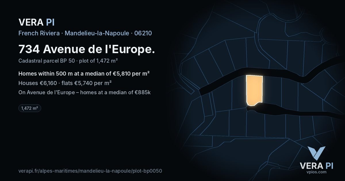 734 Avenue de l'Europe, Mandelieu-la-Napoule at night – the plot lit, the parcels around coloured by the prices near them