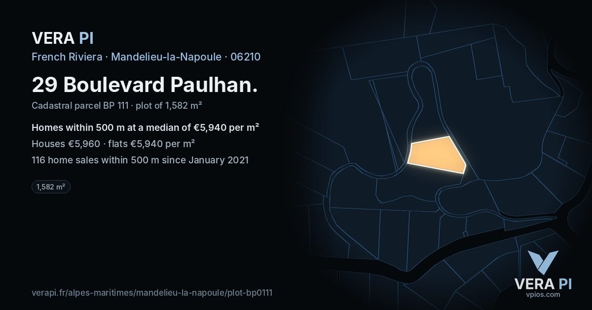 29 Boulevard Paulhan, Mandelieu-la-Napoule at night – the plot lit, the parcels around coloured by the prices near them