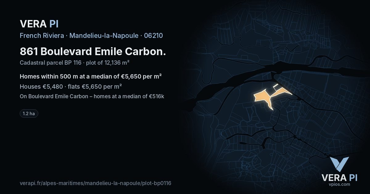 861 Boulevard Emile Carbon, Mandelieu-la-Napoule at night – the plot lit, the parcels around coloured by the prices near them