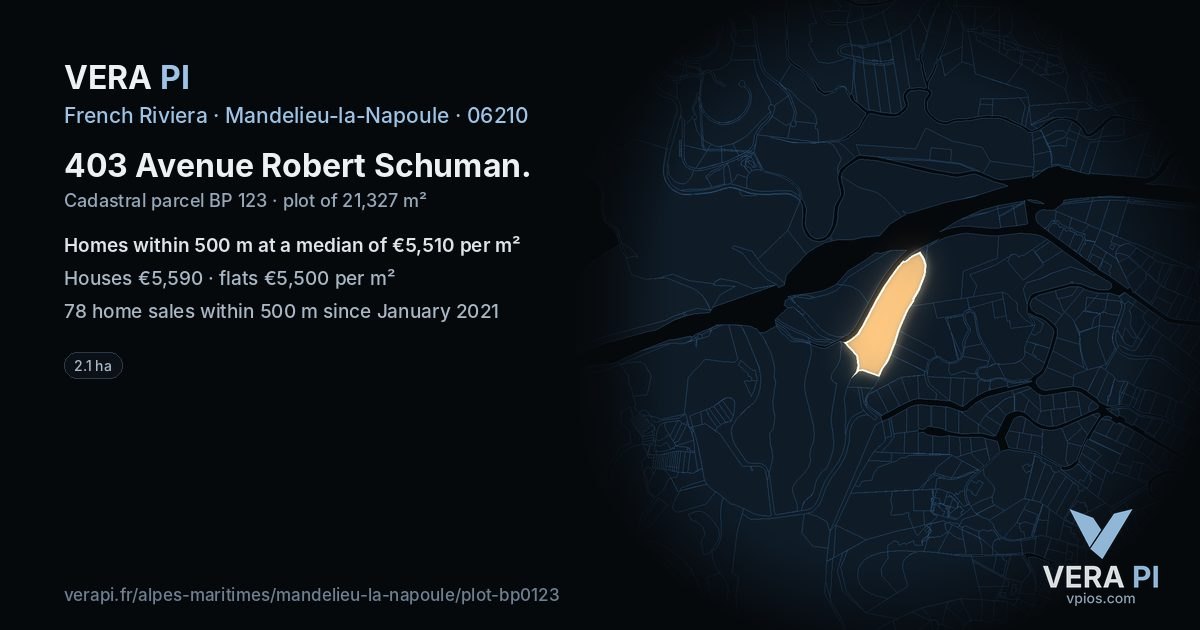 403 Avenue Robert Schuman, Mandelieu-la-Napoule at night – the plot lit, the parcels around coloured by the prices near them
