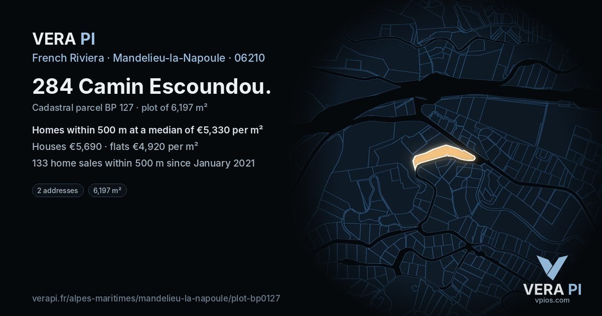 284 Camin Escoundou, Mandelieu-la-Napoule at night – the plot lit, the parcels around coloured by the prices near them