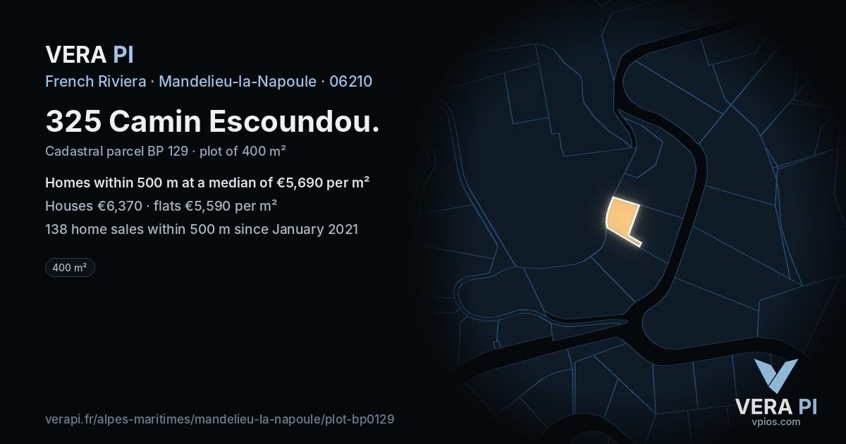 325 Camin Escoundou, Mandelieu-la-Napoule at night – the plot lit, the parcels around coloured by the prices near them