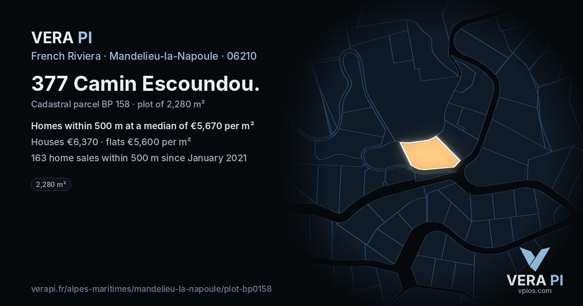377 Camin Escoundou, Mandelieu-la-Napoule at night – the plot lit, the parcels around coloured by the prices near them