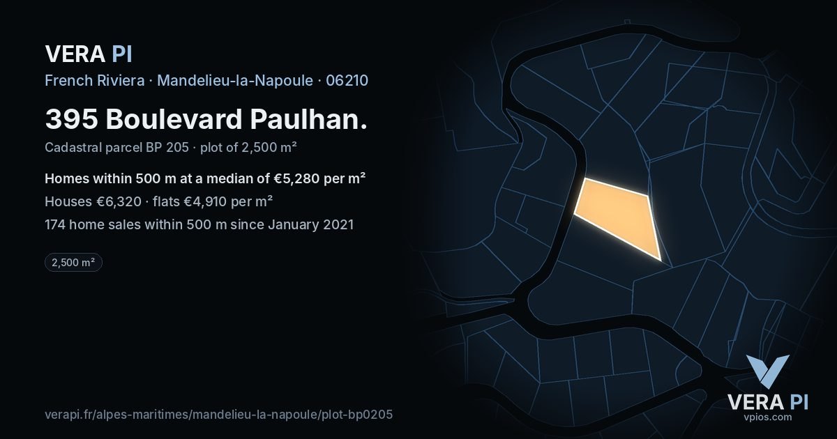 395 Boulevard Paulhan, Mandelieu-la-Napoule at night – the plot lit, the parcels around coloured by the prices near them
