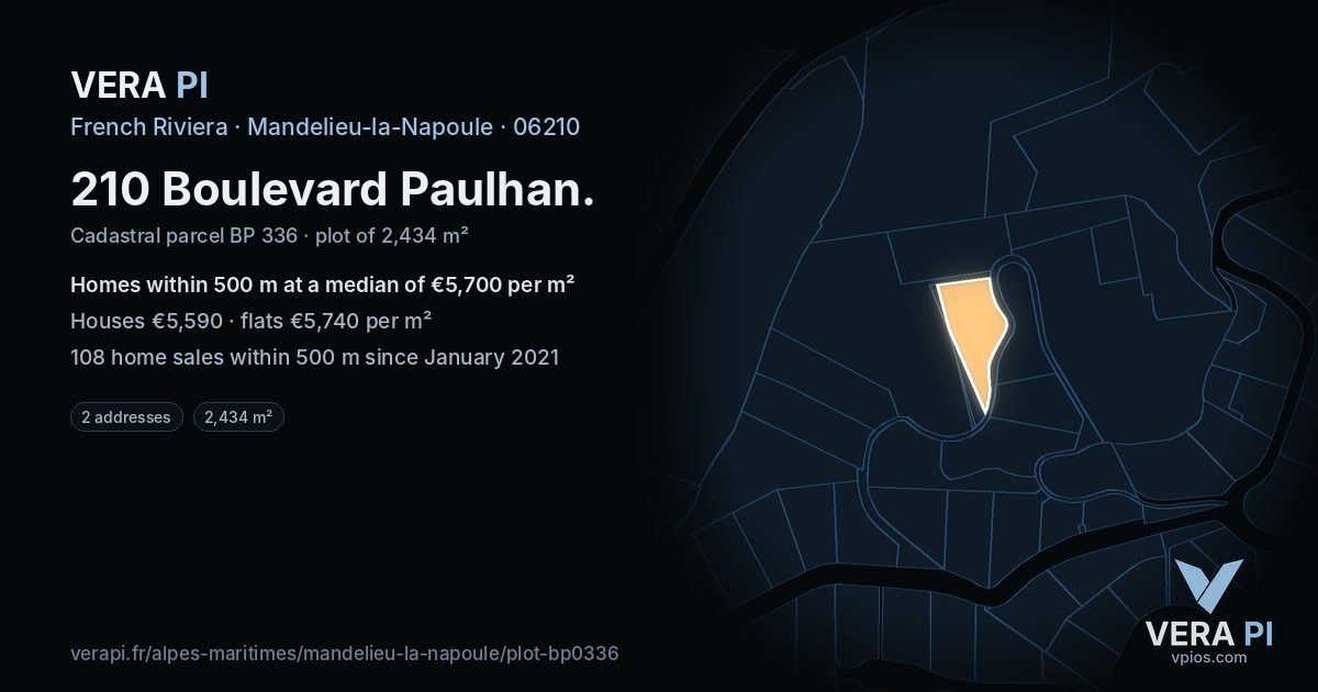210 Boulevard Paulhan, Mandelieu-la-Napoule at night – the plot lit, the parcels around coloured by the prices near them