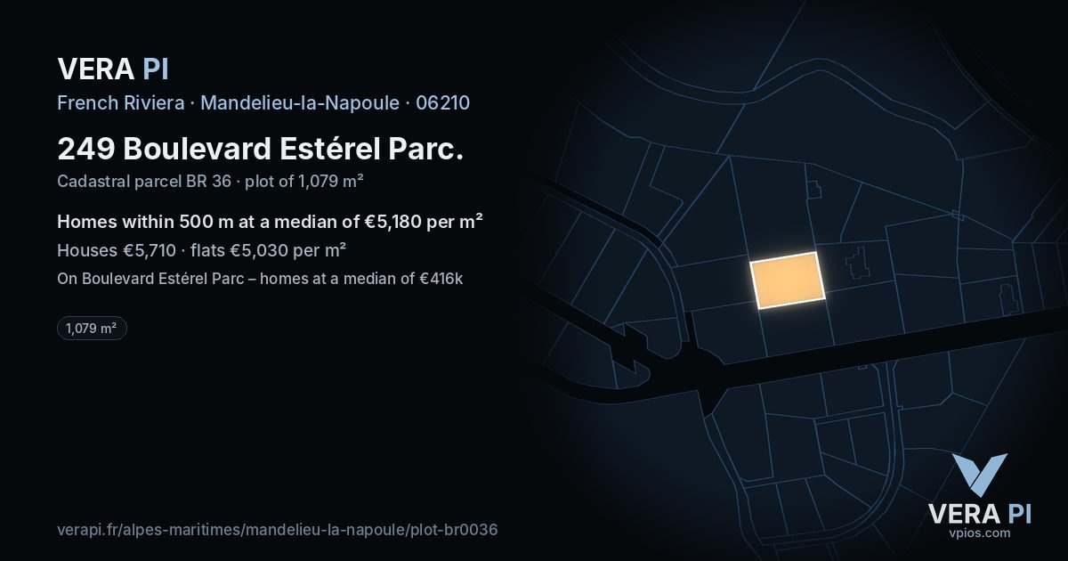 249 Boulevard Estérel Parc, Mandelieu-la-Napoule at night – the plot lit, the parcels around coloured by the prices near them