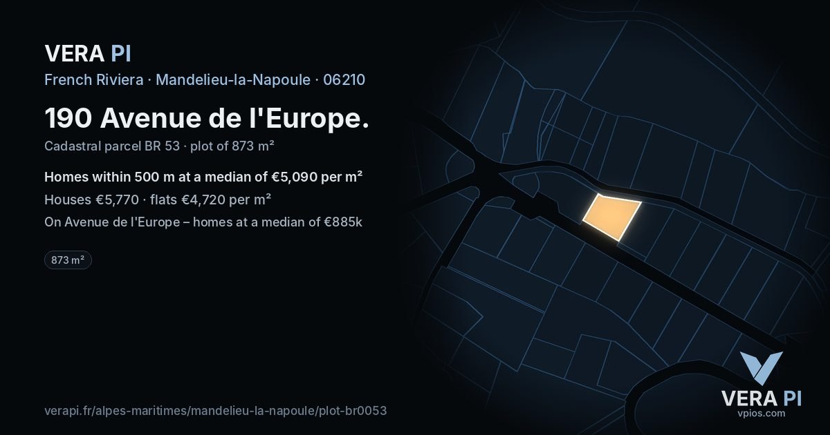 190 Avenue de l'Europe, Mandelieu-la-Napoule at night – the plot lit, the parcels around coloured by the prices near them