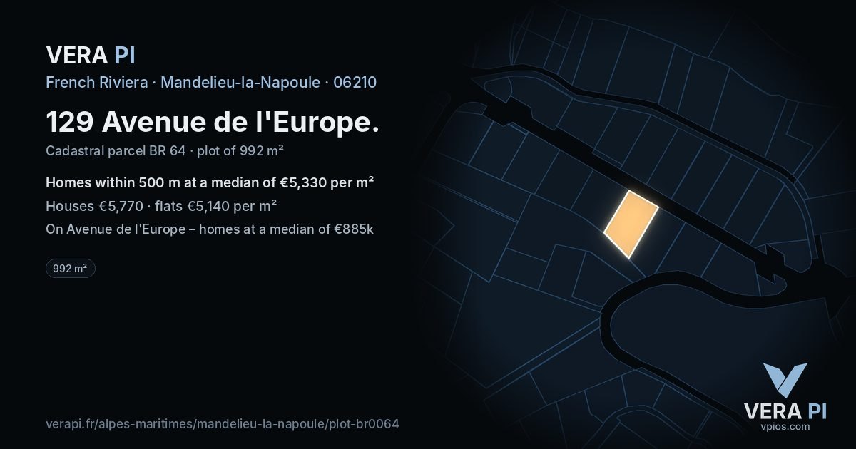 129 Avenue de l'Europe, Mandelieu-la-Napoule at night – the plot lit, the parcels around coloured by the prices near them