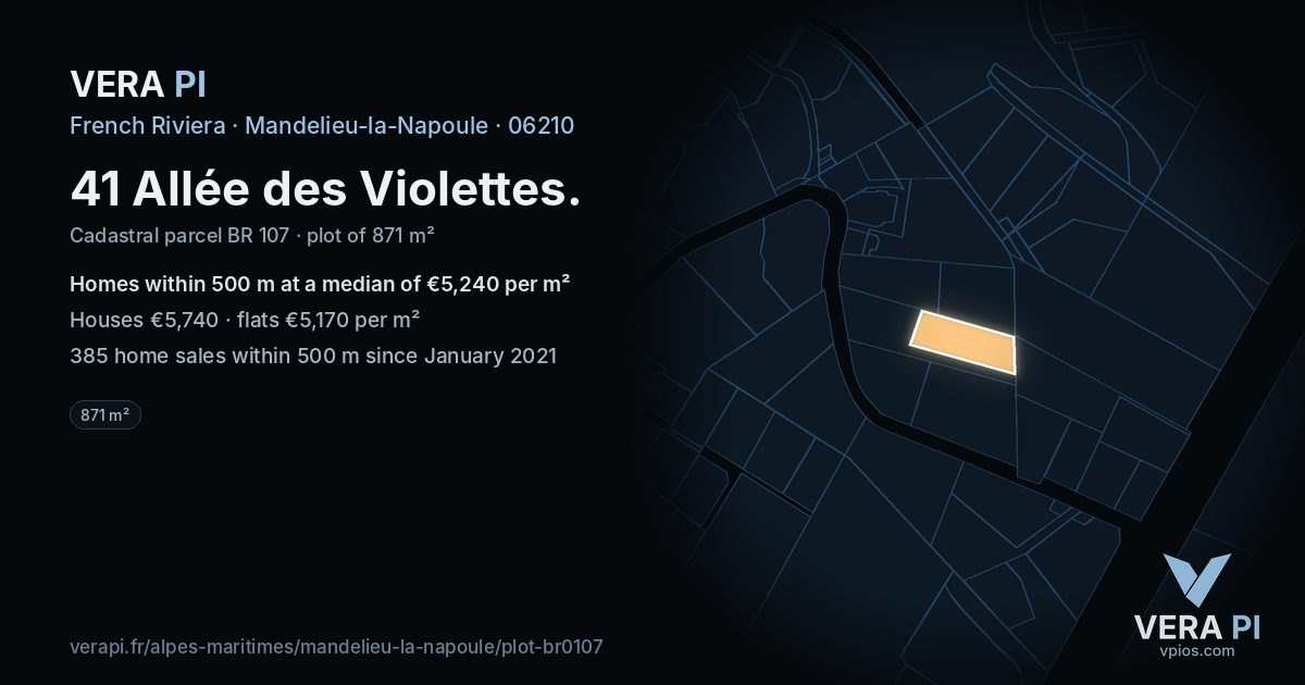 41 Allée des Violettes, Mandelieu-la-Napoule at night – the plot lit, the parcels around coloured by the prices near them