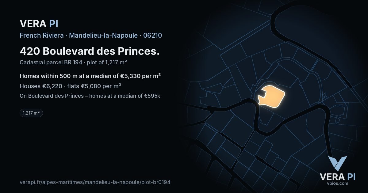 420 Boulevard des Princes, Mandelieu-la-Napoule at night – the plot lit, the parcels around coloured by the prices near them