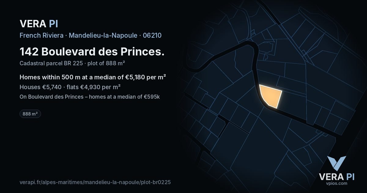 142 Boulevard des Princes, Mandelieu-la-Napoule at night – the plot lit, the parcels around coloured by the prices near them