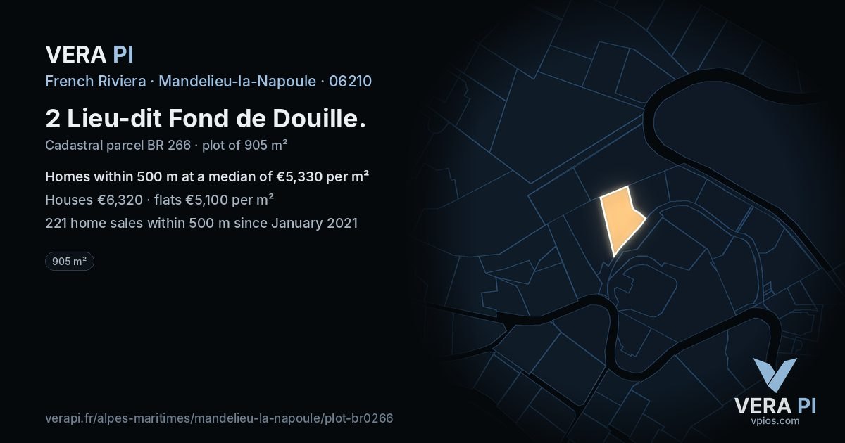 2 Lieu-dit Fond de Douille, Mandelieu-la-Napoule at night – the plot lit, the parcels around coloured by the prices near them
