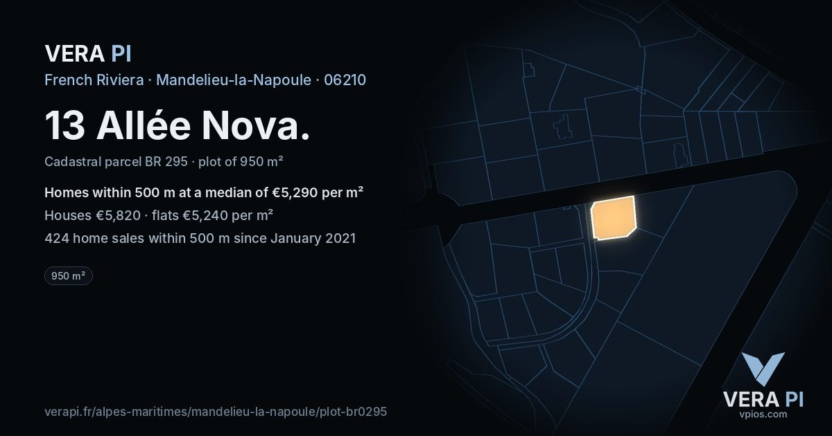 13 Allée Nova, Mandelieu-la-Napoule at night – the plot lit, the parcels around coloured by the prices near them