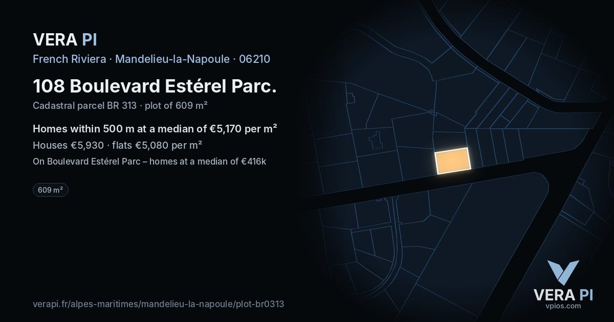108 Boulevard Estérel Parc, Mandelieu-la-Napoule at night – the plot lit, the parcels around coloured by the prices near them