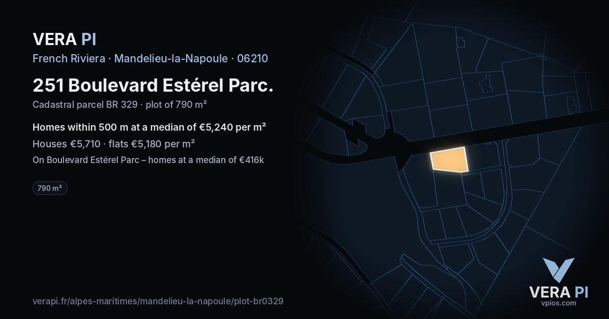 251 Boulevard Estérel Parc, Mandelieu-la-Napoule at night – the plot lit, the parcels around coloured by the prices near them