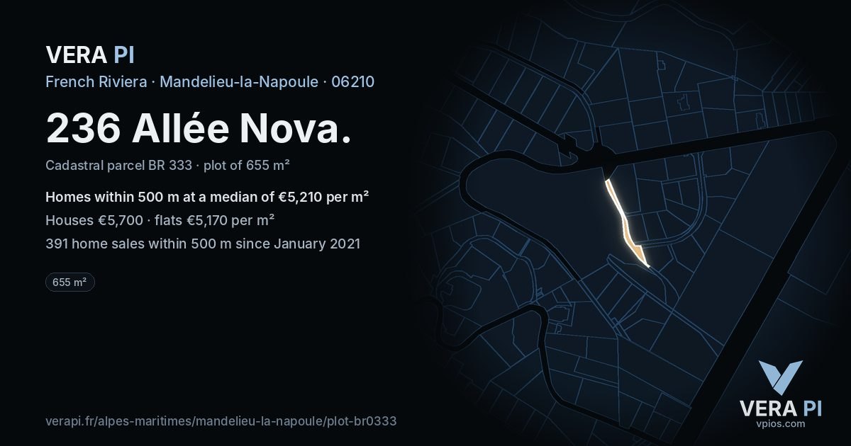 236 Allée Nova, Mandelieu-la-Napoule at night – the plot lit, the parcels around coloured by the prices near them