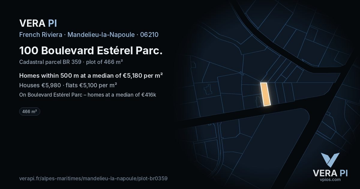 100 Boulevard Estérel Parc, Mandelieu-la-Napoule at night – the plot lit, the parcels around coloured by the prices near them