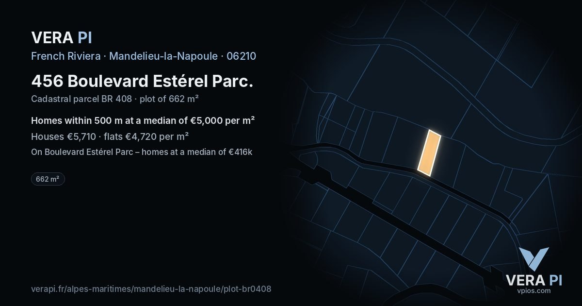 456 Boulevard Estérel Parc, Mandelieu-la-Napoule at night – the plot lit, the parcels around coloured by the prices near them