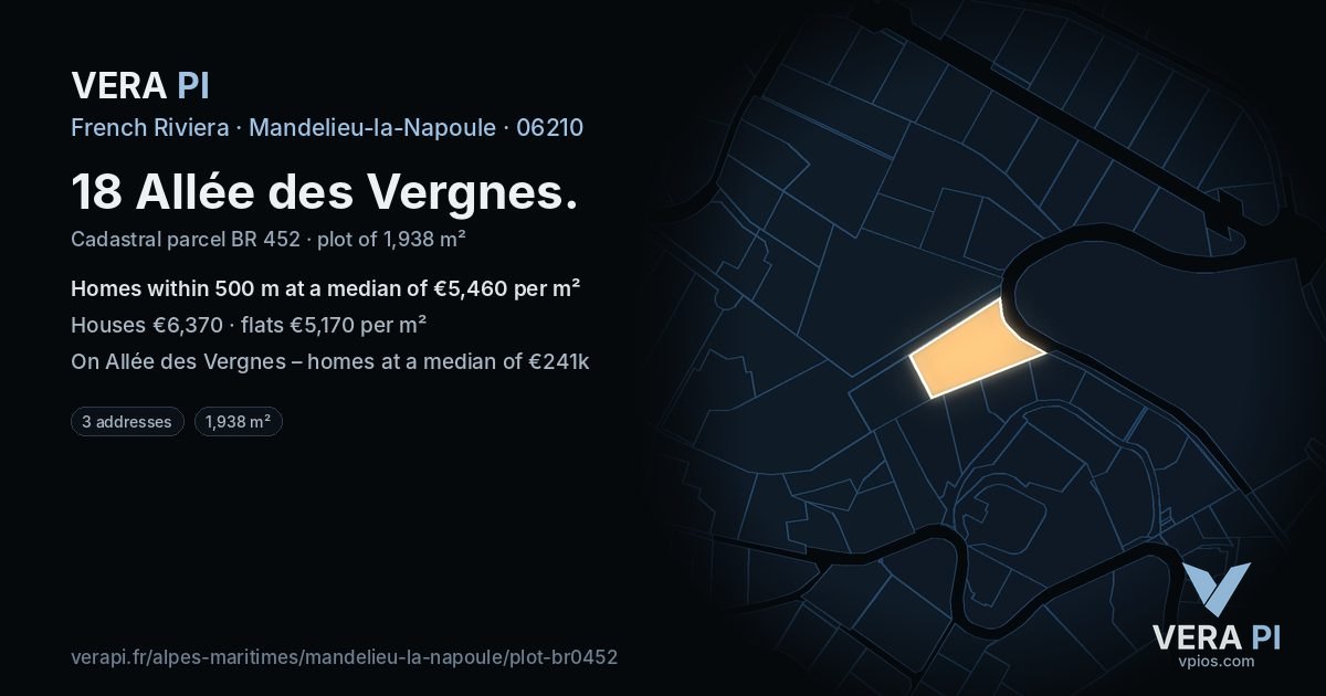 18 Allée des Vergnes, Mandelieu-la-Napoule at night – the plot lit, the parcels around coloured by the prices near them