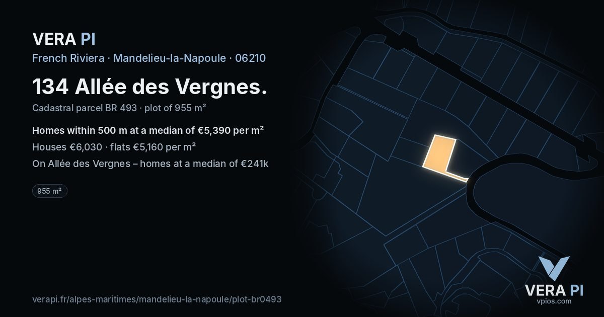 134 Allée des Vergnes, Mandelieu-la-Napoule at night – the plot lit, the parcels around coloured by the prices near them