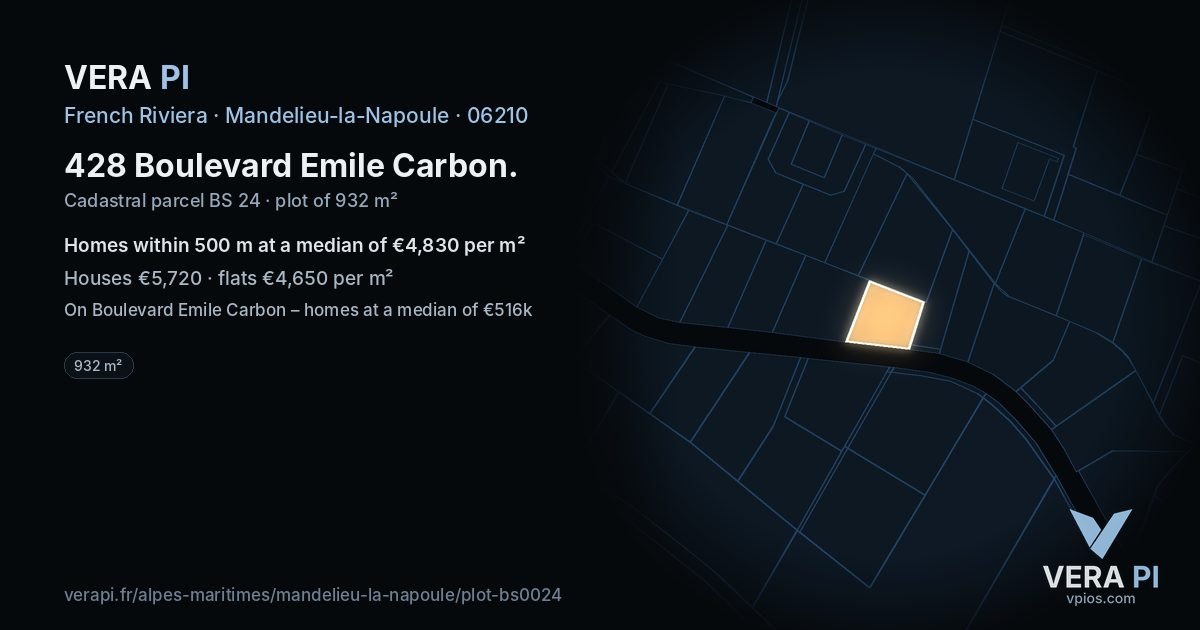 428 Boulevard Emile Carbon, Mandelieu-la-Napoule at night – the plot lit, the parcels around coloured by the prices near them