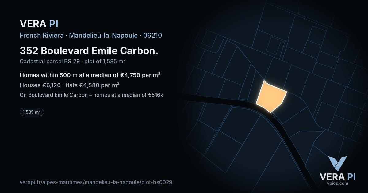 352 Boulevard Emile Carbon, Mandelieu-la-Napoule at night – the plot lit, the parcels around coloured by the prices near them