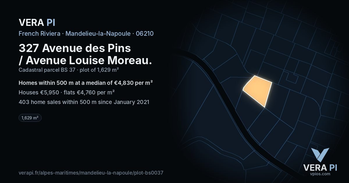 327 Avenue des Pins / Avenue Louise Moreau, Mandelieu-la-Napoule at night – the plot lit, the parcels around coloured by the prices near them