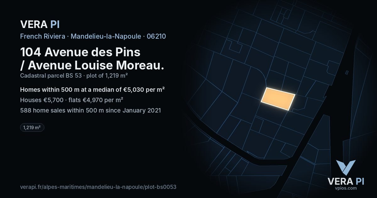 104 Avenue des Pins / Avenue Louise Moreau, Mandelieu-la-Napoule at night – the plot lit, the parcels around coloured by the prices near them