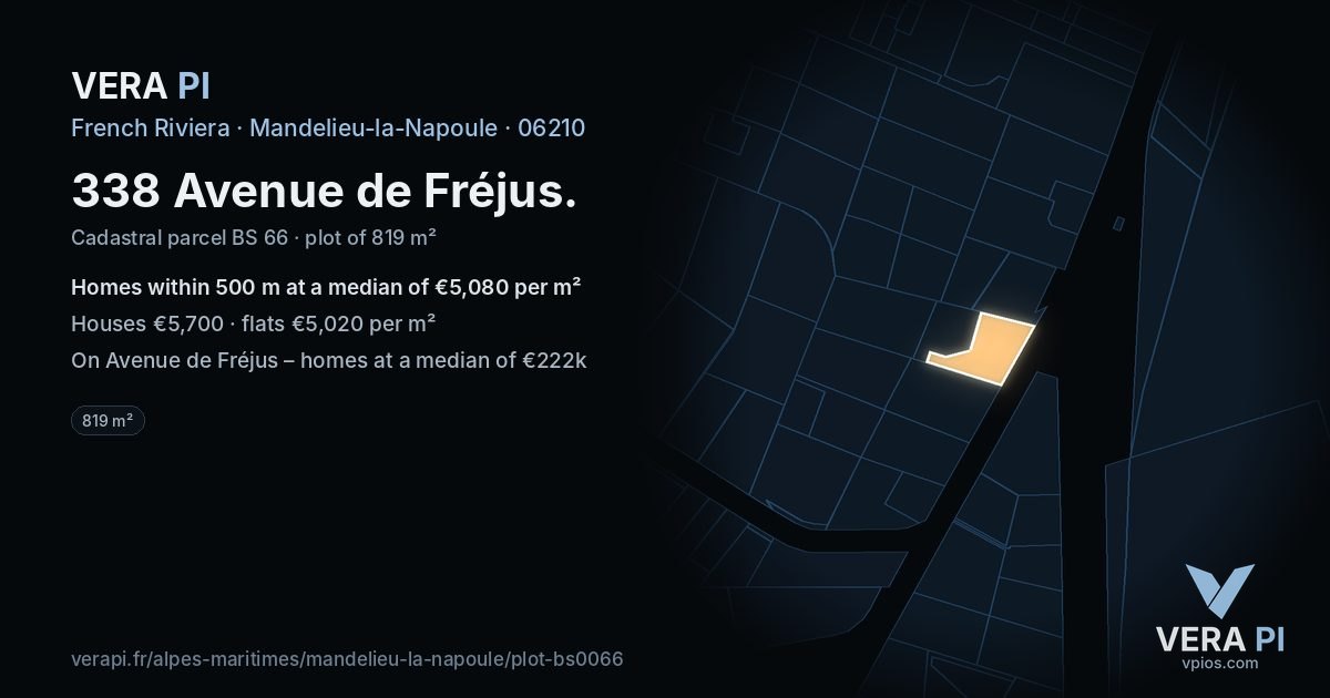 338 Avenue de Fréjus, Mandelieu-la-Napoule at night – the plot lit, the parcels around coloured by the prices near them