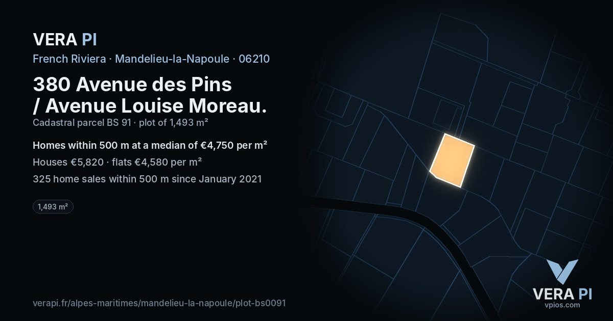 380 Avenue des Pins / Avenue Louise Moreau, Mandelieu-la-Napoule at night – the plot lit, the parcels around coloured by the prices near them