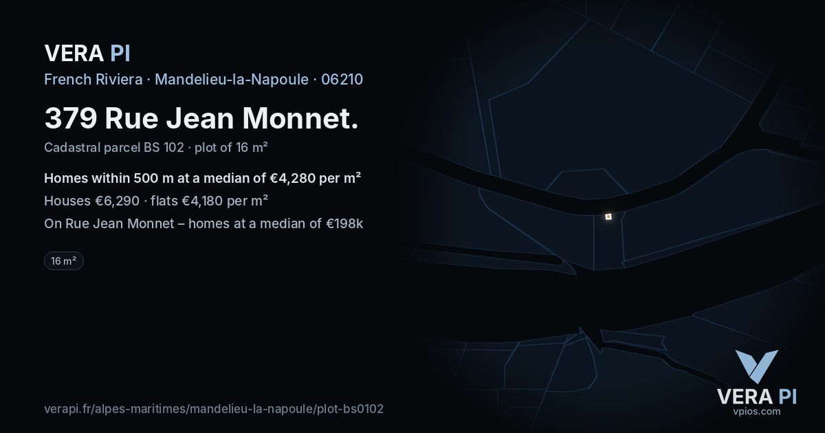 379 Rue Jean Monnet, Mandelieu-la-Napoule at night – the plot lit, the parcels around coloured by the prices near them