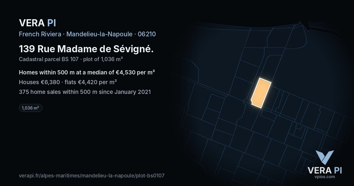 139 Rue Madame de Sévigné, Mandelieu-la-Napoule at night – the plot lit, the parcels around coloured by the prices near them