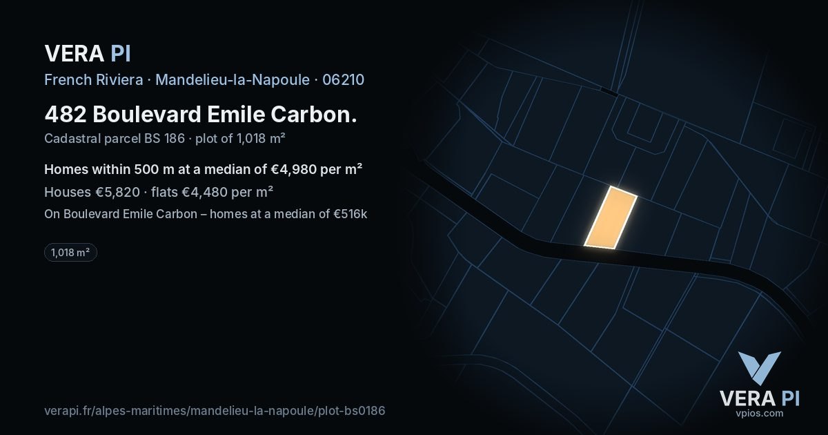 482 Boulevard Emile Carbon, Mandelieu-la-Napoule at night – the plot lit, the parcels around coloured by the prices near them