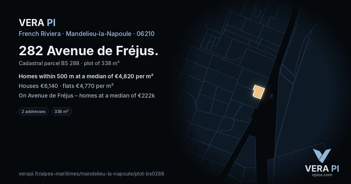 282 Avenue de Fréjus, Mandelieu-la-Napoule at night – the plot lit, the parcels around coloured by the prices near them
