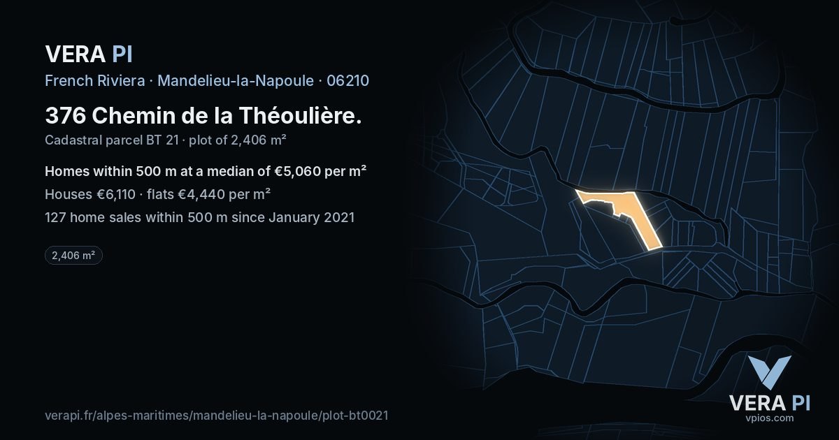 376 Chemin de la Théoulière, Mandelieu-la-Napoule at night – the plot lit, the parcels around coloured by the prices near them