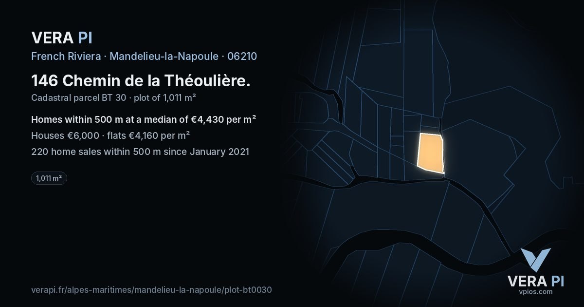146 Chemin de la Théoulière, Mandelieu-la-Napoule at night – the plot lit, the parcels around coloured by the prices near them