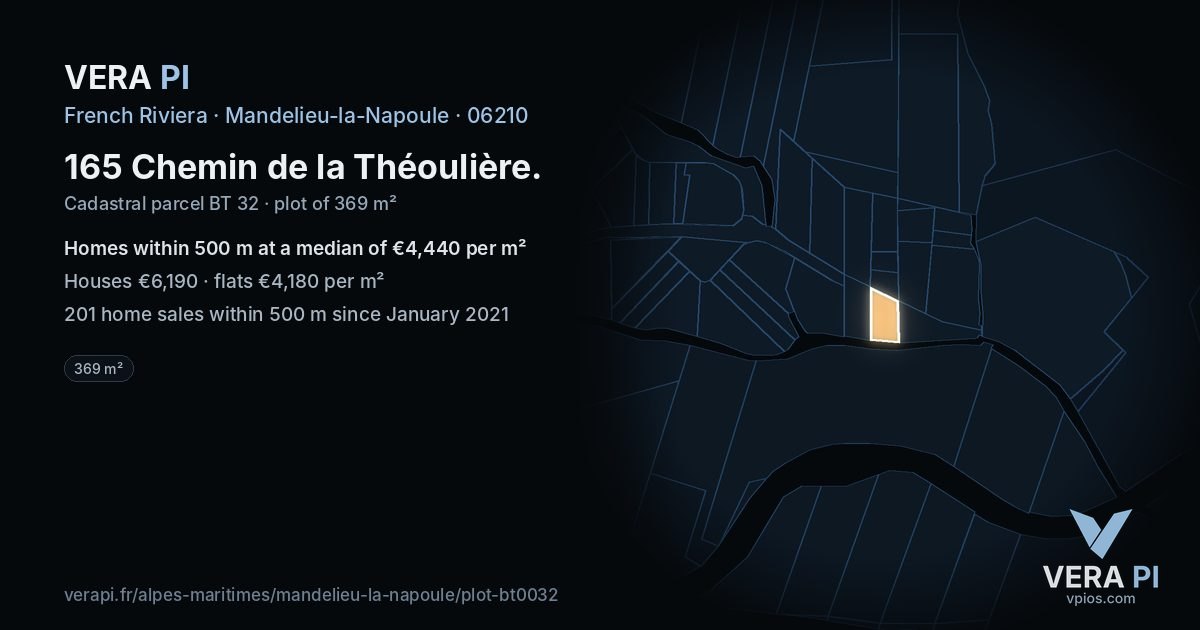 165 Chemin de la Théoulière, Mandelieu-la-Napoule at night – the plot lit, the parcels around coloured by the prices near them