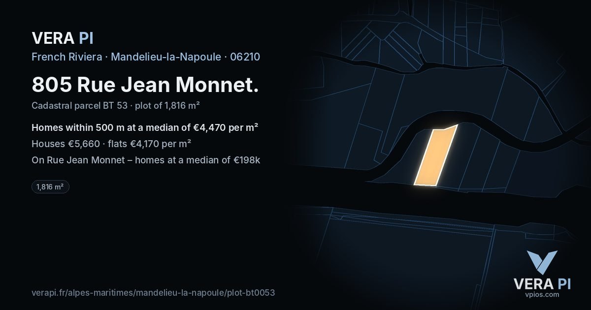 805 Rue Jean Monnet, Mandelieu-la-Napoule at night – the plot lit, the parcels around coloured by the prices near them