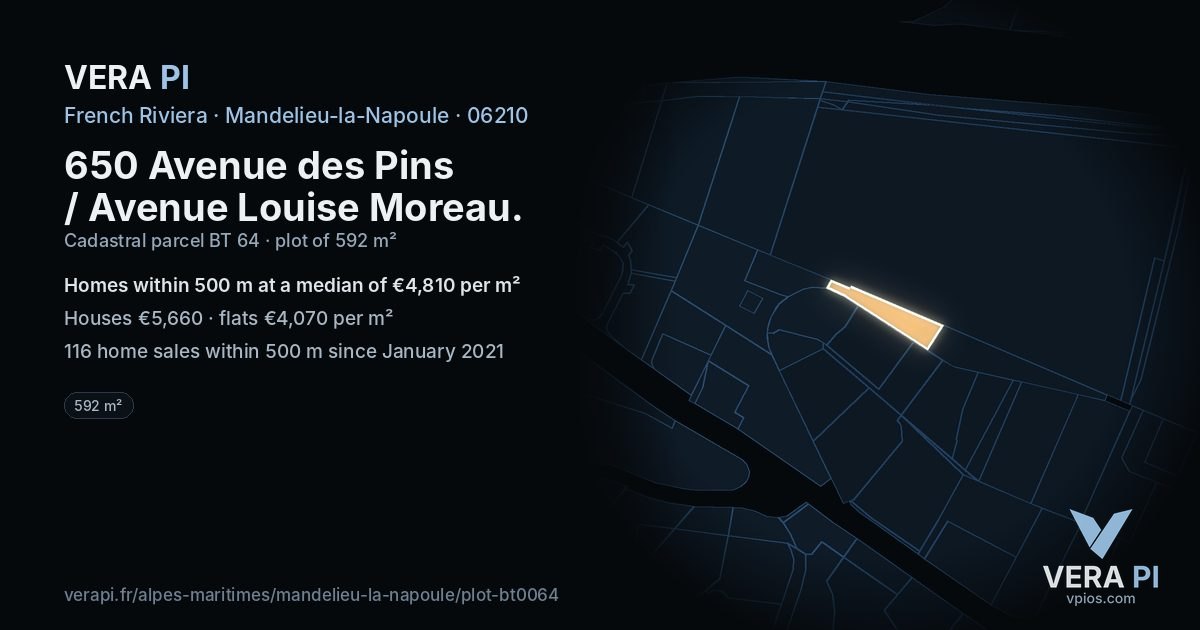 650 Avenue des Pins / Avenue Louise Moreau, Mandelieu-la-Napoule at night – the plot lit, the parcels around coloured by the prices near them