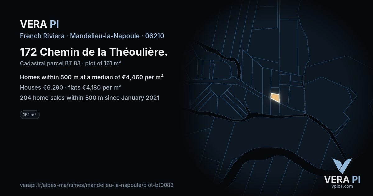 172 Chemin de la Théoulière, Mandelieu-la-Napoule at night – the plot lit, the parcels around coloured by the prices near them