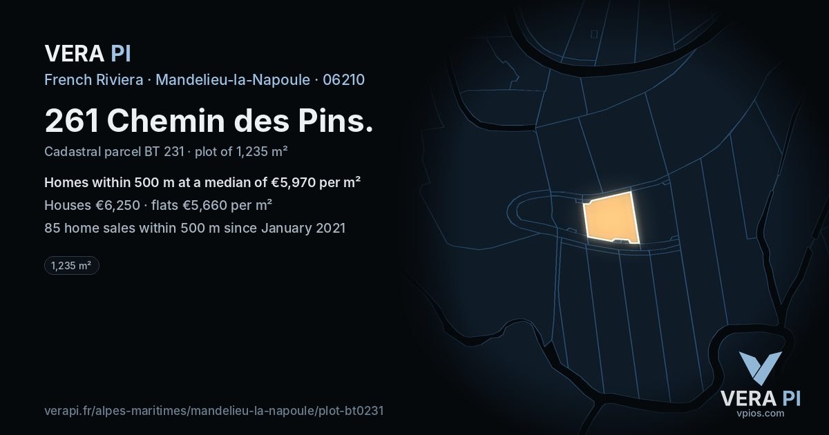 261 Chemin des Pins, Mandelieu-la-Napoule at night – the plot lit, the parcels around coloured by the prices near them