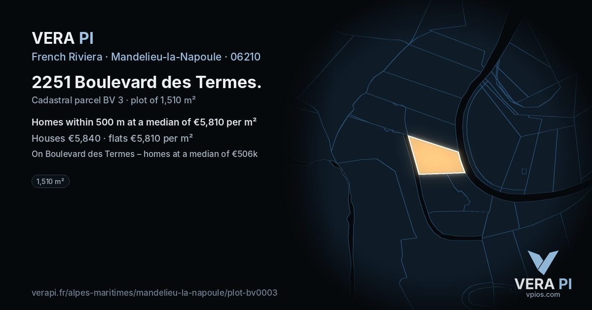 2251 Boulevard des Termes, Mandelieu-la-Napoule at night – the plot lit, the parcels around coloured by the prices near them