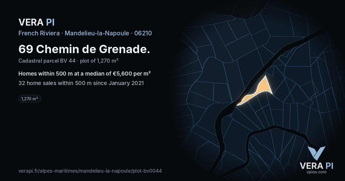 69 Chemin de Grenade, Mandelieu-la-Napoule at night – the plot lit, the parcels around coloured by the prices near them