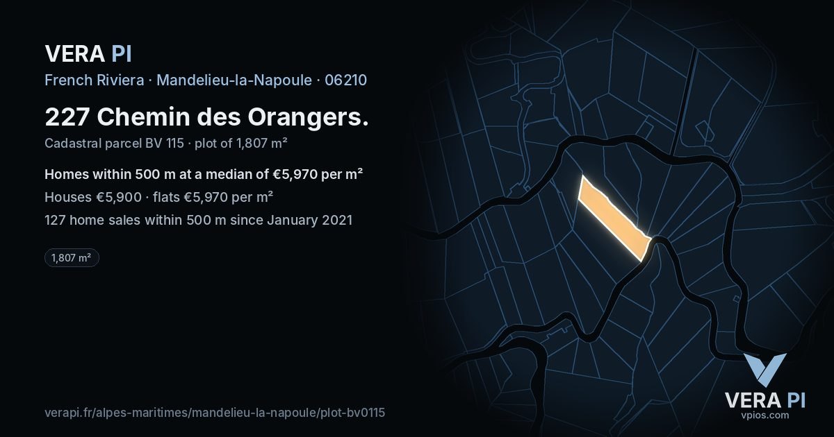 227 Chemin des Orangers, Mandelieu-la-Napoule at night – the plot lit, the parcels around coloured by the prices near them