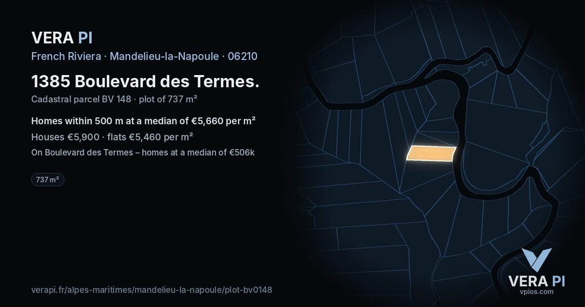 1385 Boulevard des Termes, Mandelieu-la-Napoule at night – the plot lit, the parcels around coloured by the prices near them