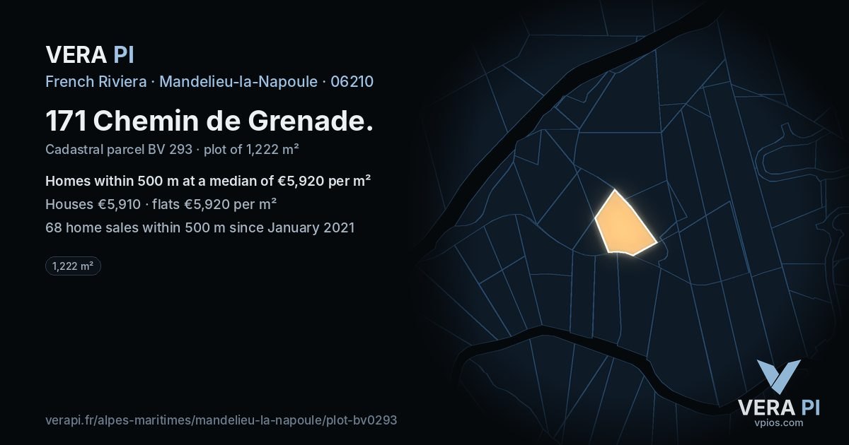 171 Chemin de Grenade, Mandelieu-la-Napoule at night – the plot lit, the parcels around coloured by the prices near them