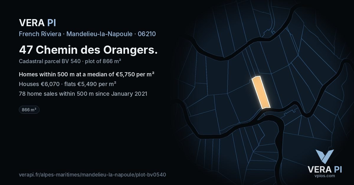 47 Chemin des Orangers, Mandelieu-la-Napoule at night – the plot lit, the parcels around coloured by the prices near them